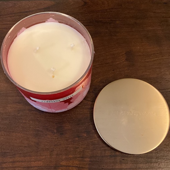 Bath & Body Works Cinnamon Stick 3-wick Candle - Picture 2 of 4
